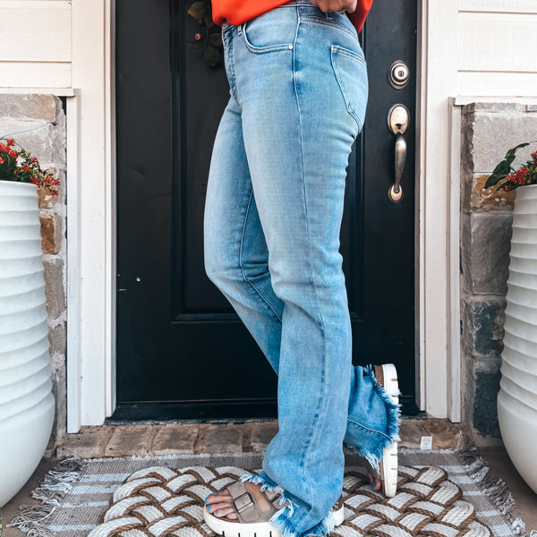 Mila Risen Flare Jeans