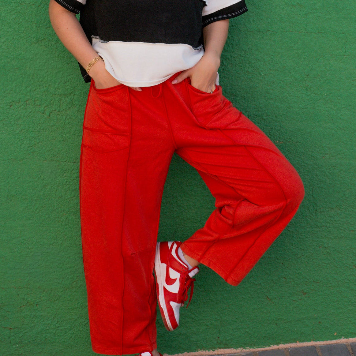 Braxton Barrel Louge Pants - RED
