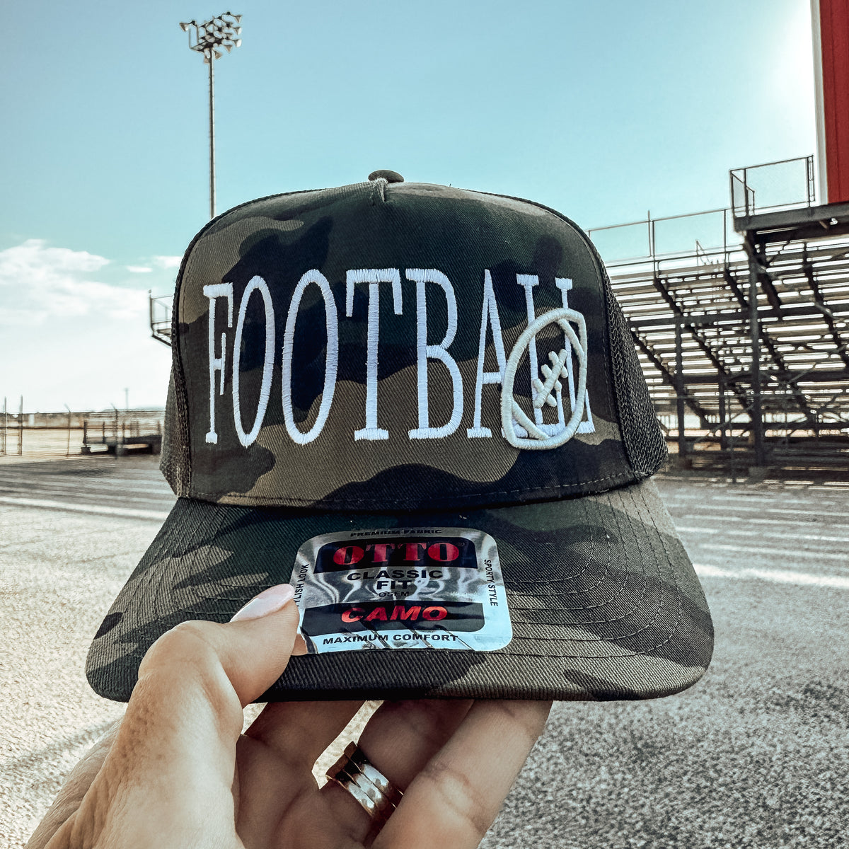 FOOTBALL Puff Truckers