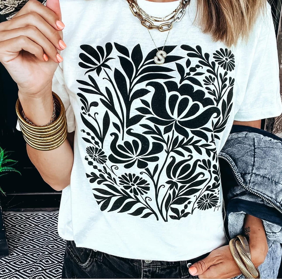 Ebony Floral