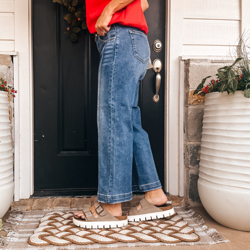 Kaia Risen Front Seam Jeans