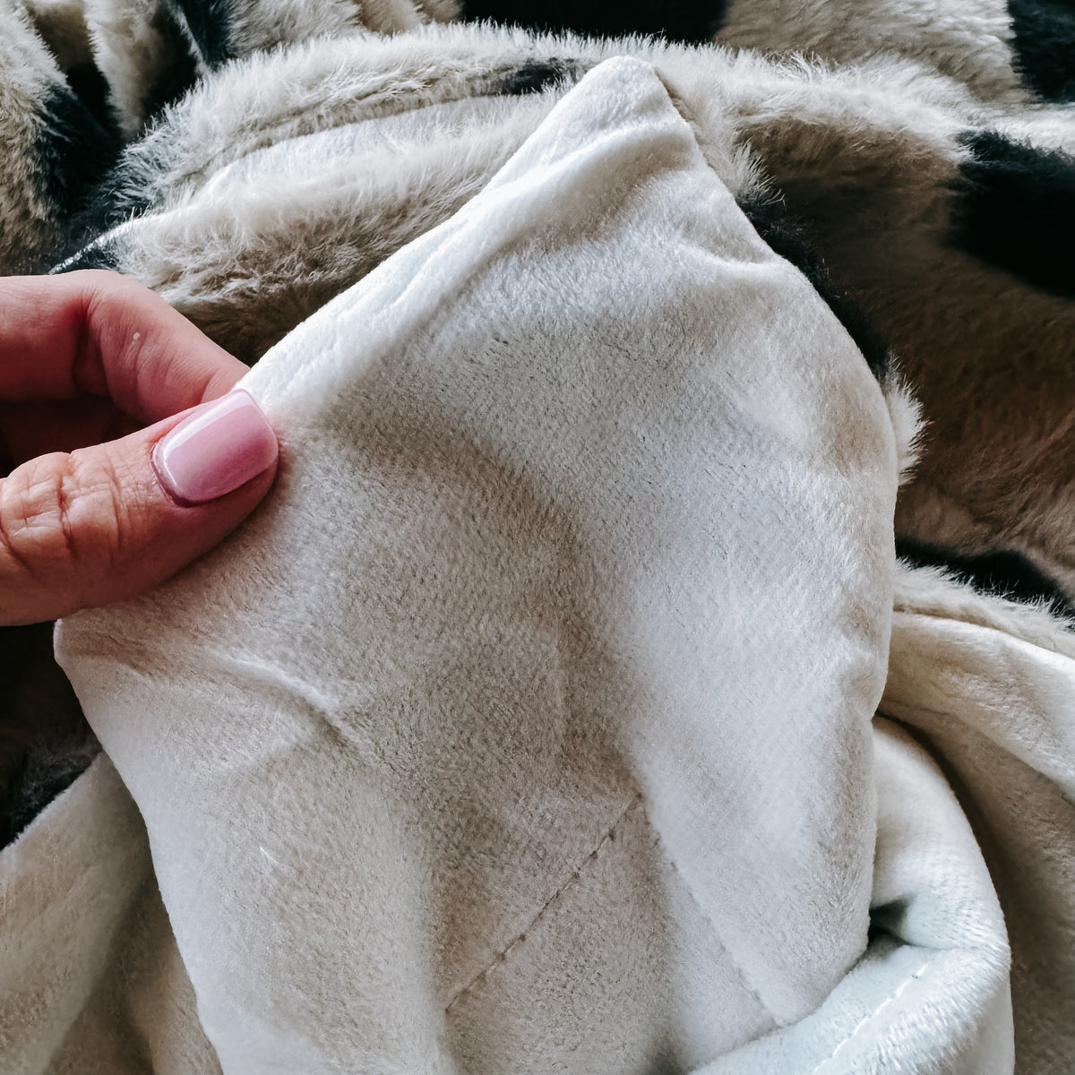 Cozy Heart Blankets
