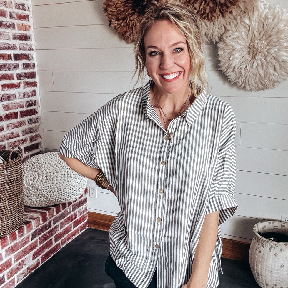 Mia Button-Down Top